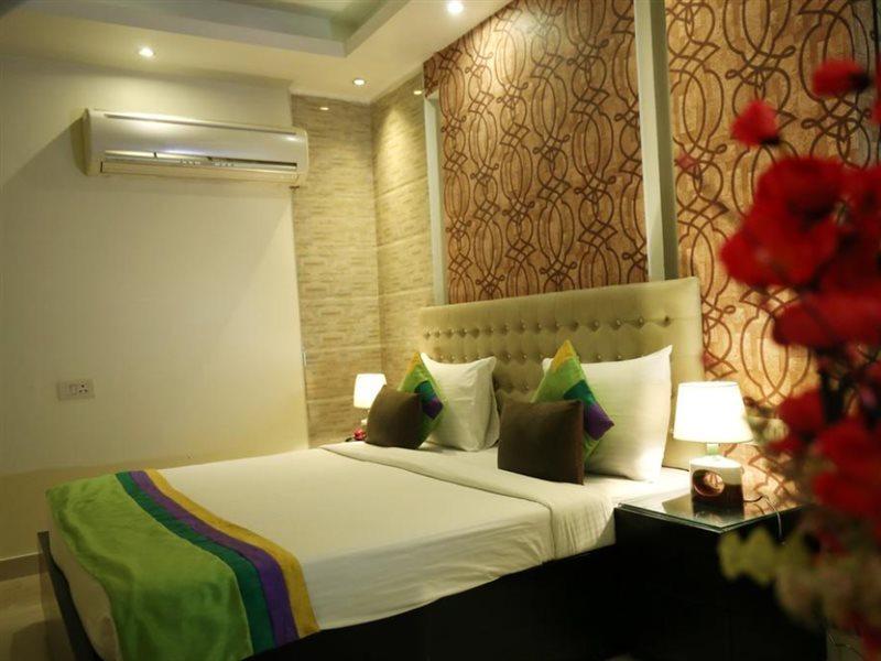 Hotel B Continental 델리 외부 사진