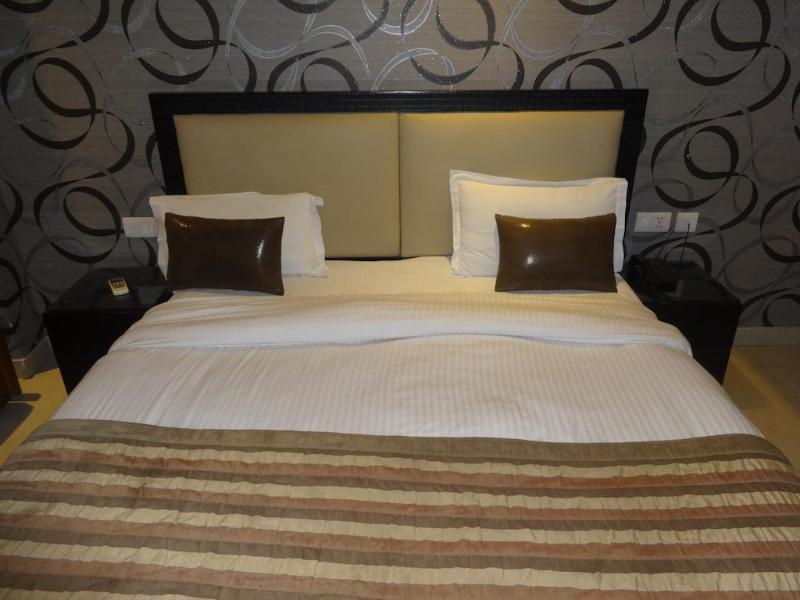 Hotel B Continental 델리 외부 사진